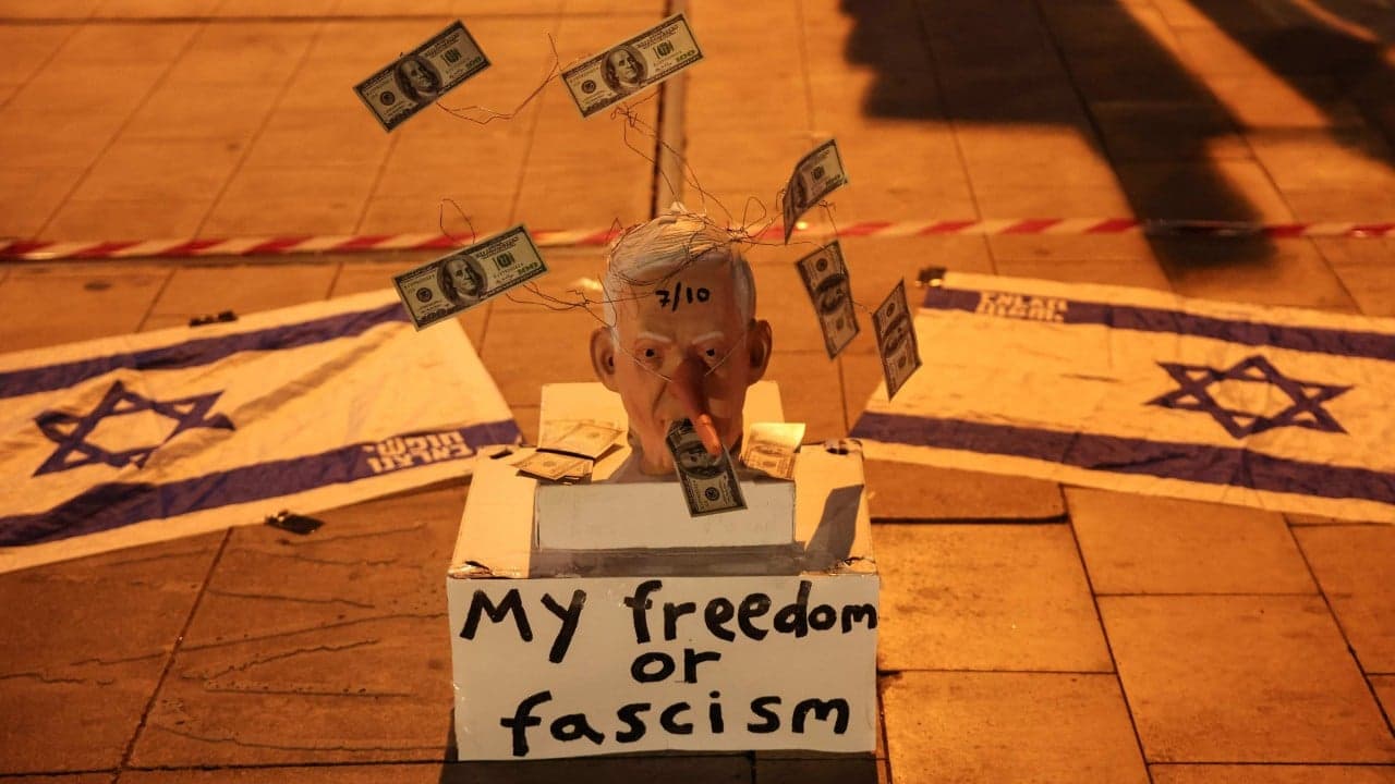 Netanyahu Seeks Pardon in Corruption Trial Amidst Political Turmoil