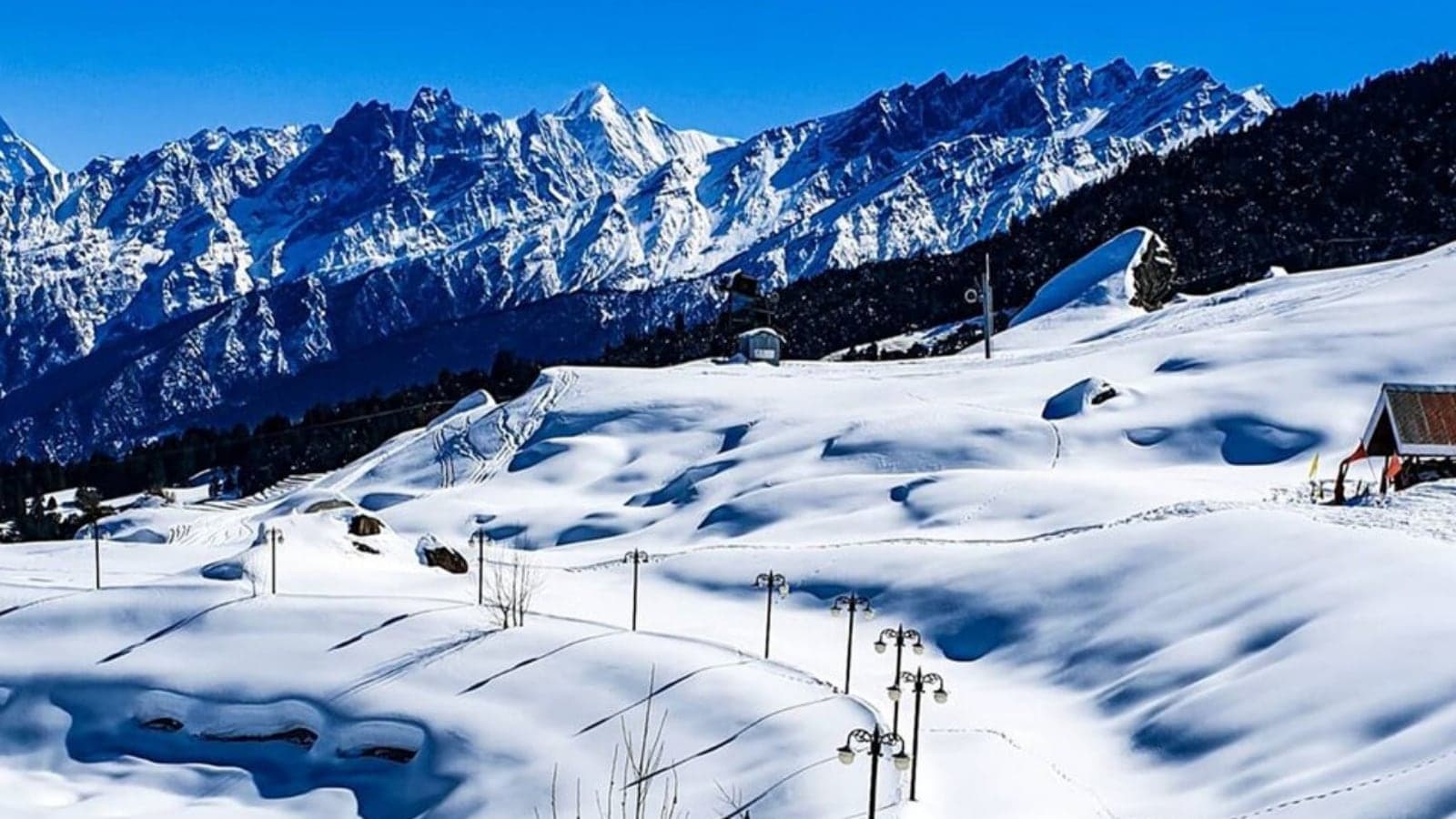 5 Indian towns where you can find snow in December