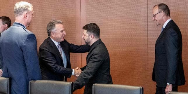 EN DIRECT, guerre en Ukraine : les délégations ukrainienne et américaine sont reçues à la chancellerie allemande