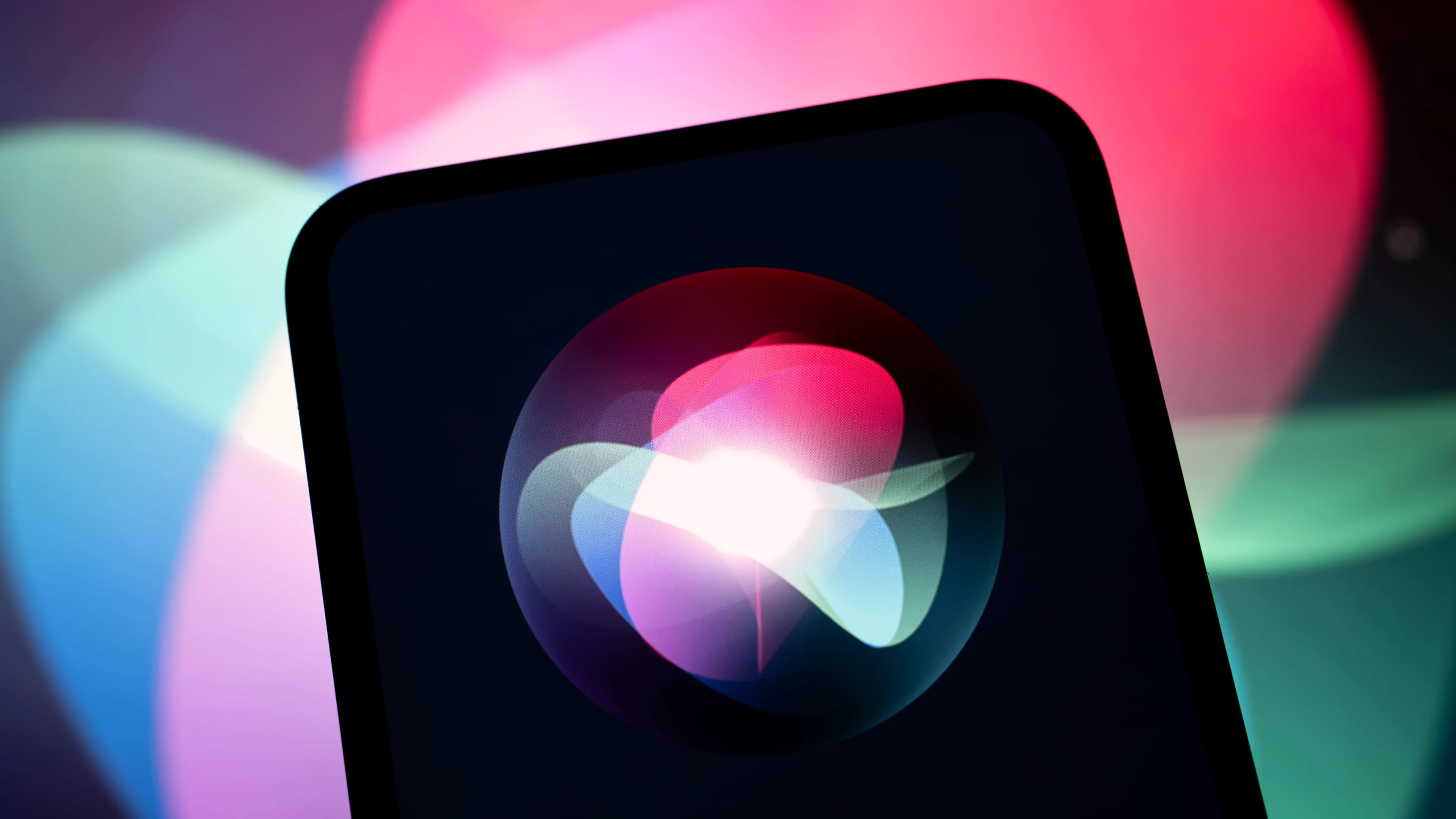 My Brief Summer Fling With Siri AI