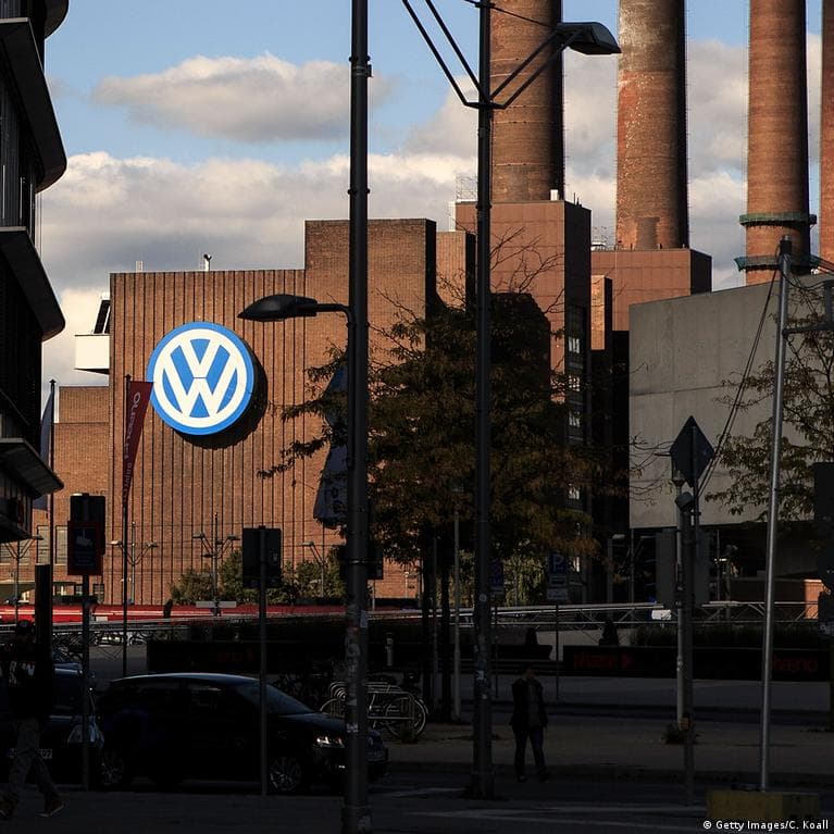 Why Germany's auto capitals face financial crisis