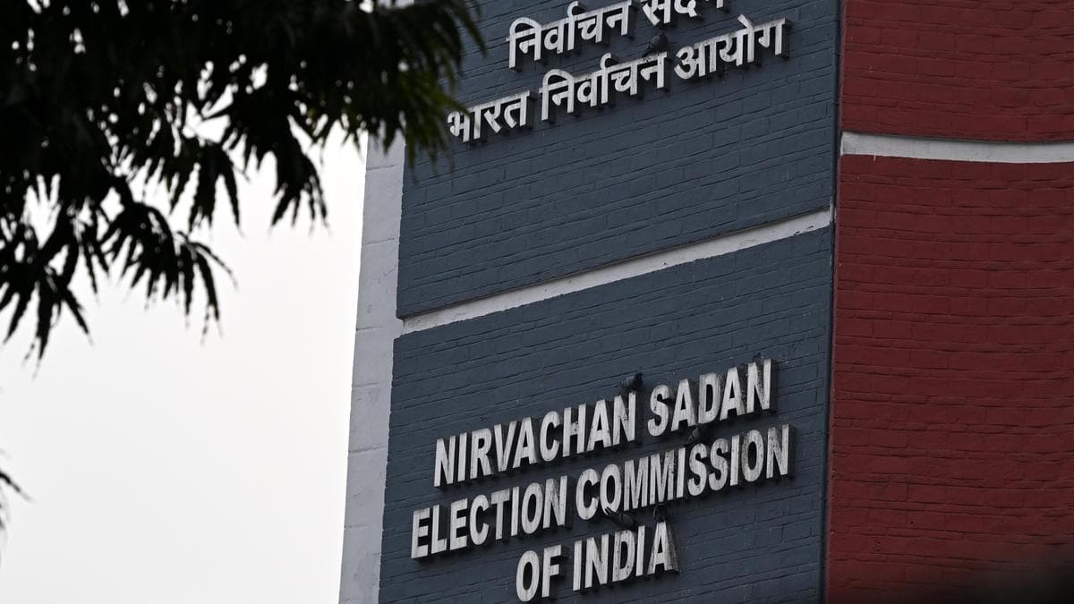 EC appoints 5 nodal officers for EVM first-level checking ahead of 2026 Bengal Assembly polls - The Hindu