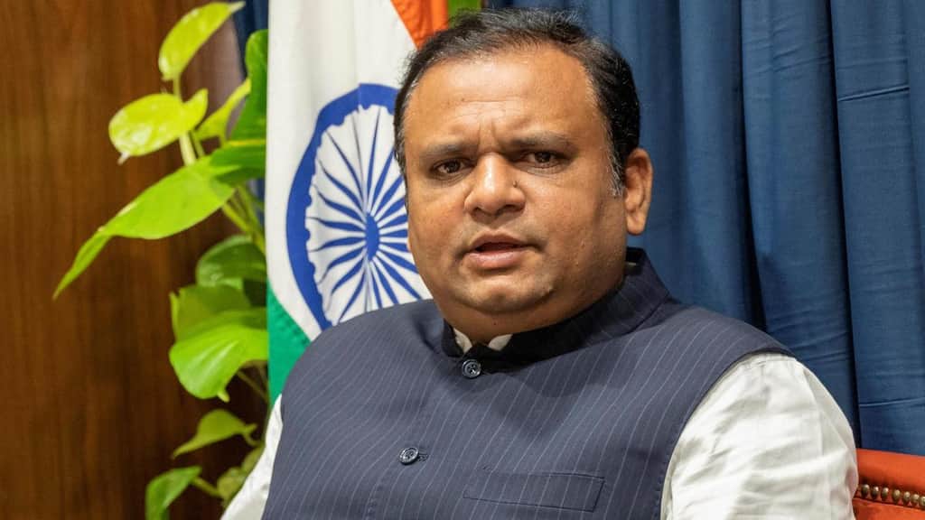 BMC polls: JD(S) withdraws complaint; former MP Rathod to pursue fight against speaker Narwekar