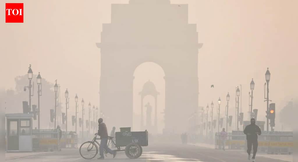 'Failing to do its duty': SC raps air quality body over Delhi pollution; orders to submit expert report in 2 weeks | India News