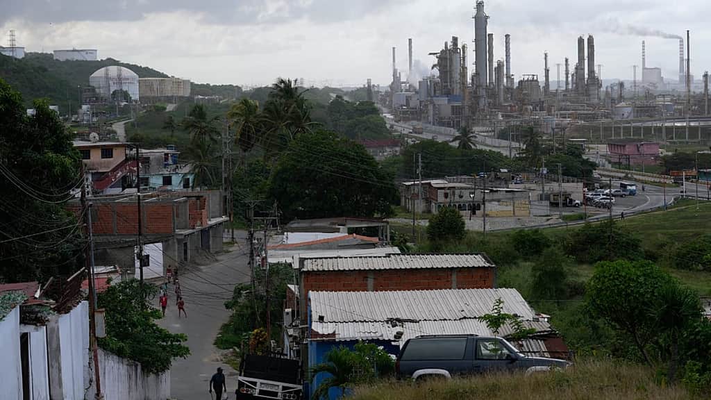 As Trump pitches Venezuelan oil dream, experts warn it won't be easy