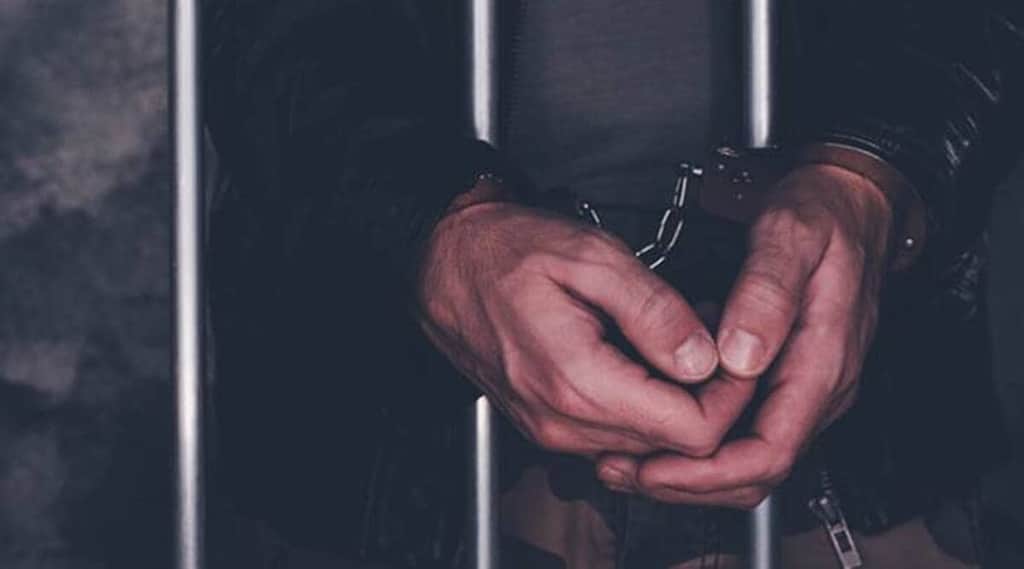 Bengaluru drug peddler with injured eye walks into police station to seek protection from wife, police arrest him