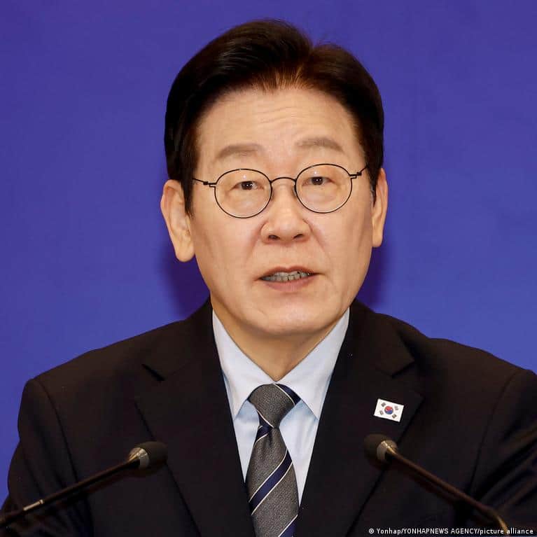 South Korea's Lee asks Xi to play 'mediator' role with North