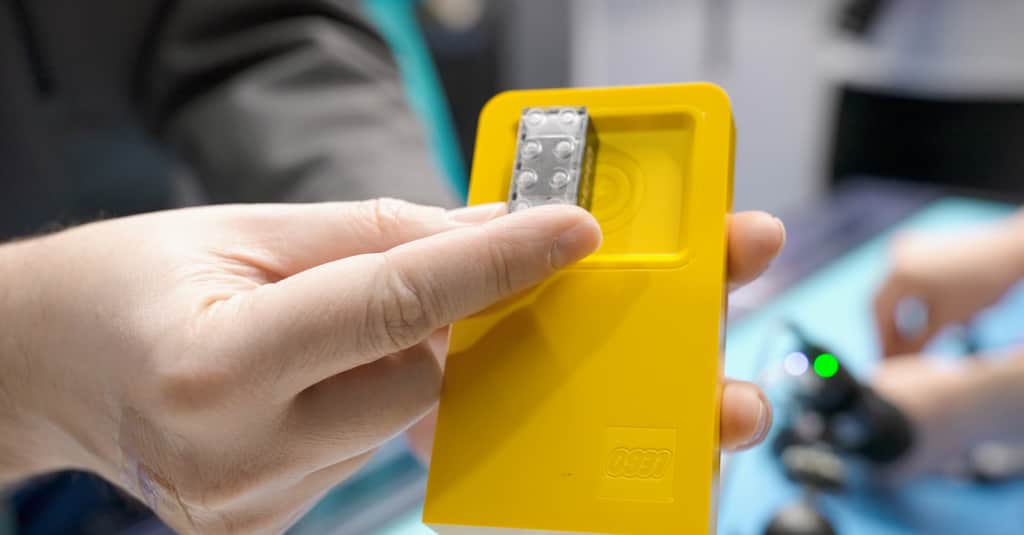 I played with the Lego Smart Brick