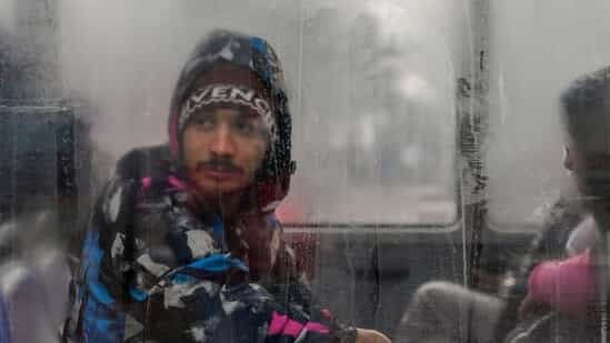 Delhi shivers as winds, fog keep maximum temp low; IMD issues yellow alert