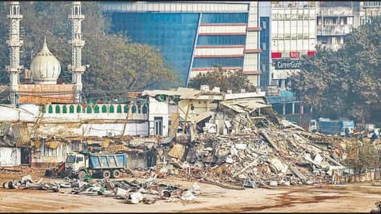 Clashes near Delhi masjid; encroachments razed