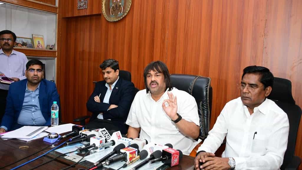 Steps needed to boost enrolment in govt schools in Karnataka: Minister