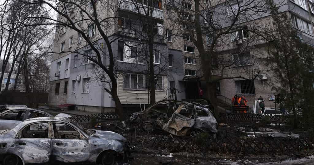 Russia bombs 2 Ukrainian regions into darkness while freezing weather closes in