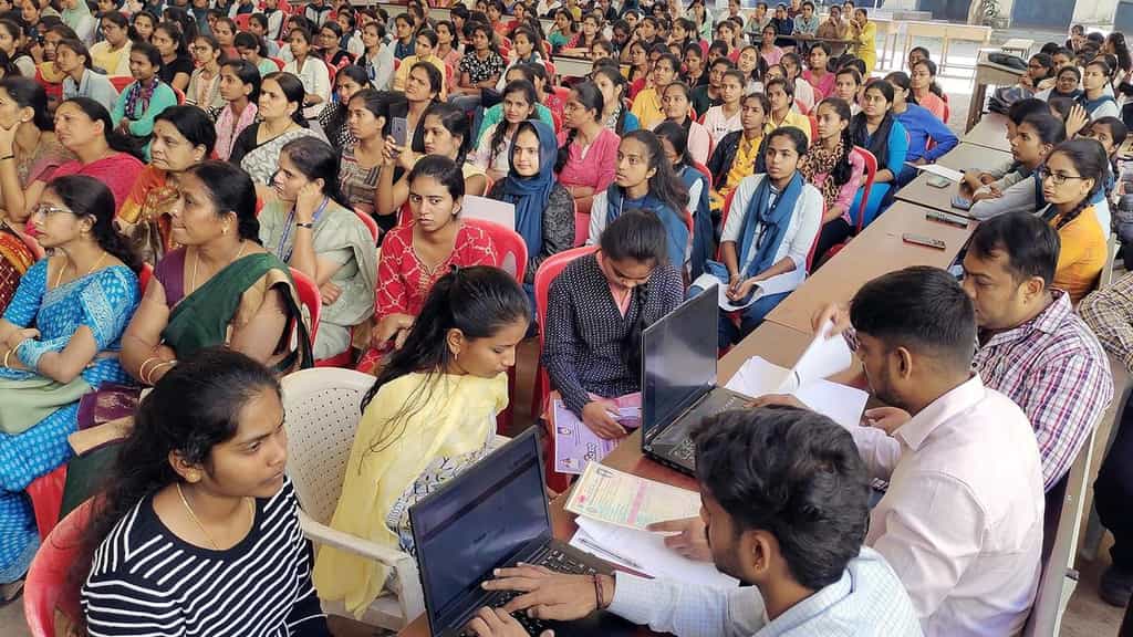 Unemployment: 48,000 engineering graduates have registered under Yuva Nidhi scheme