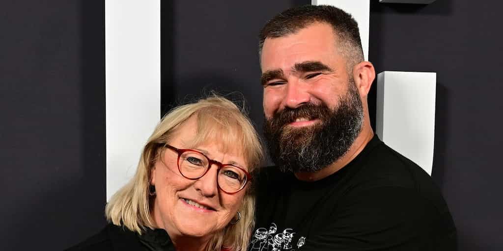 Donna Kelce Subtly Shades Travis Kelce, Jason Kelce's Past Girlfriends