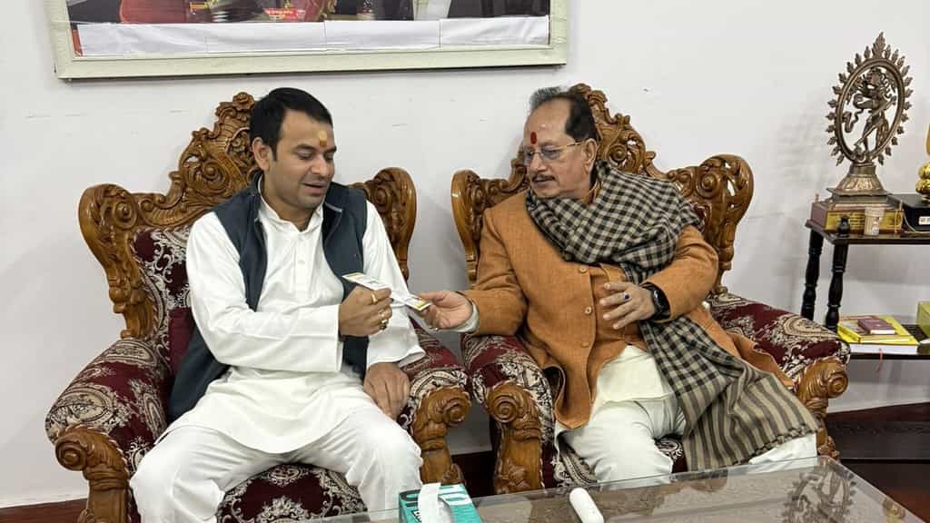 Tej Pratap’s invitation to NDA leaders for Dahi-Chura feast creates political ripples in Bihar