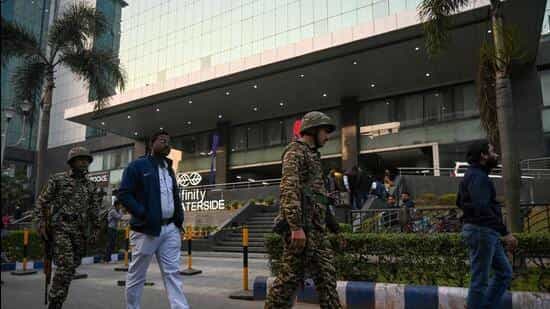 ED raids spark fieryTMC-BJP standoff in poll-bound West Bengal