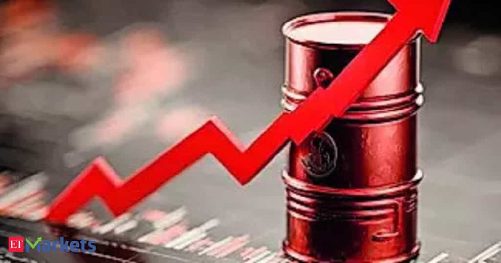 Oil rises as concerns about supply disruptions in Venezuela, Iran increase