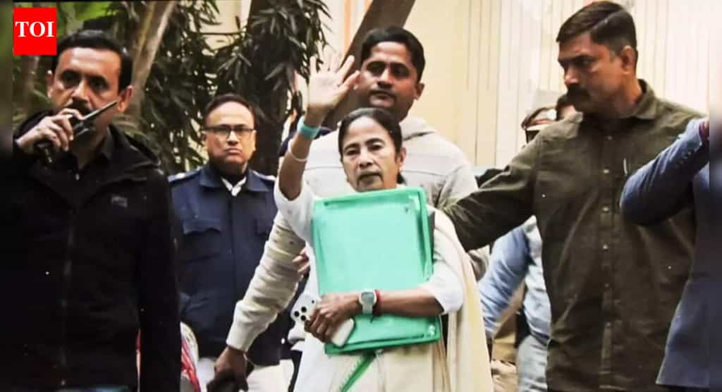 'Unmanageable crowd': Calcutta HC adjourns ED plea seeking FIR against Mamata Banerjee; hearing likely Jan 14 | Kolkata News