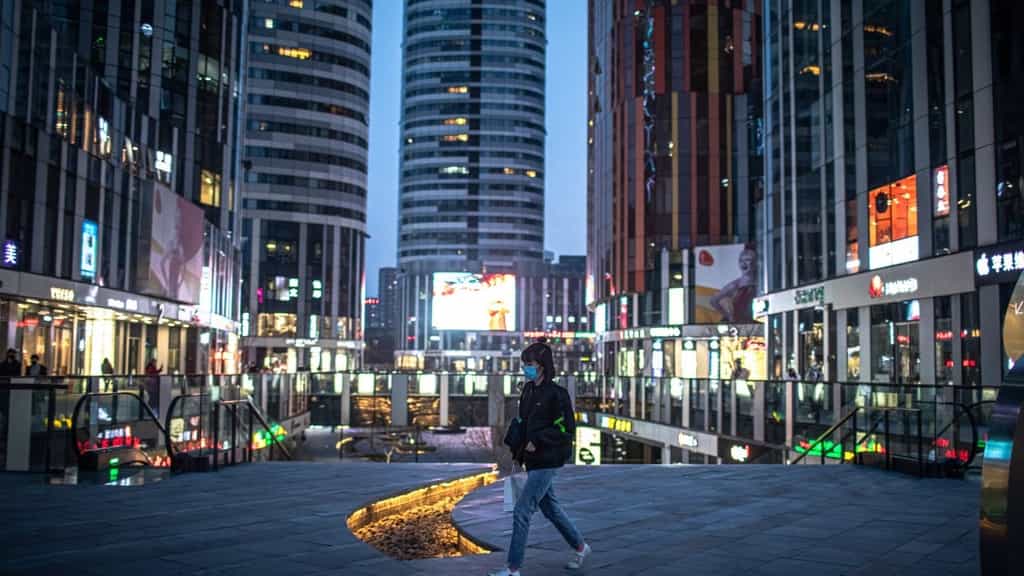 Being Chinese | Where do lonely hearts in China go now? Late-night live streams