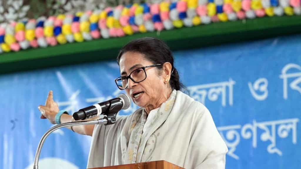 Eminent citizens being harassed during SIR, Mamata writes again to CEC