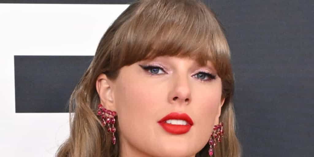 Taylor Swift Treats Haim Sisters, Sombr to Homemade Sourdough Bread With Punny Labels